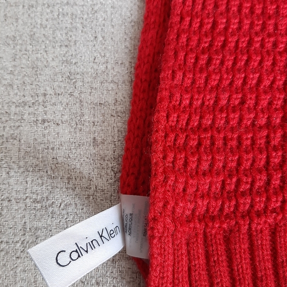 KNIT CALVIN KLEIN  SCARVE.RED.68" LONG. NO TAG.BUT NEVER WORN IT. - Picture 1 of 6